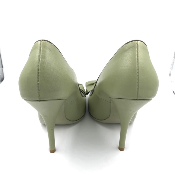 Bottega Veneta Sage Colored Bow Heel - Picture 6 of 8